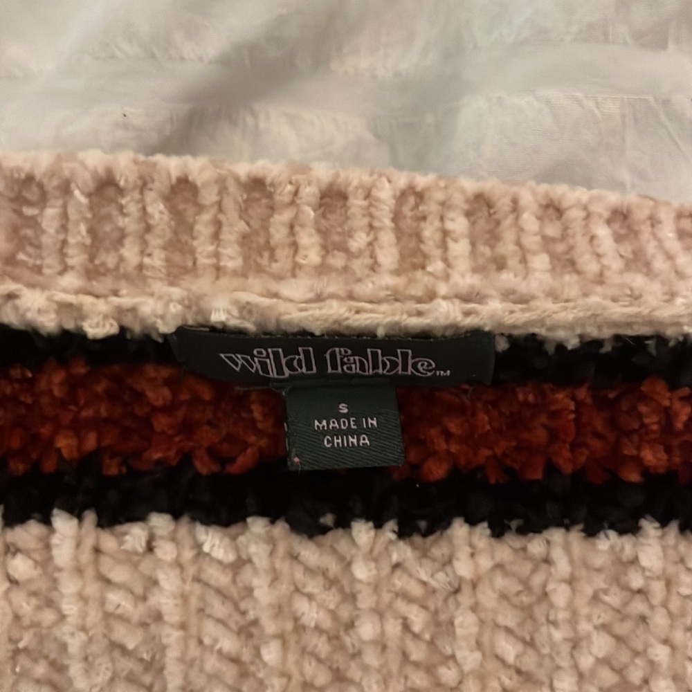 Target sweater - Picture 2 of 4